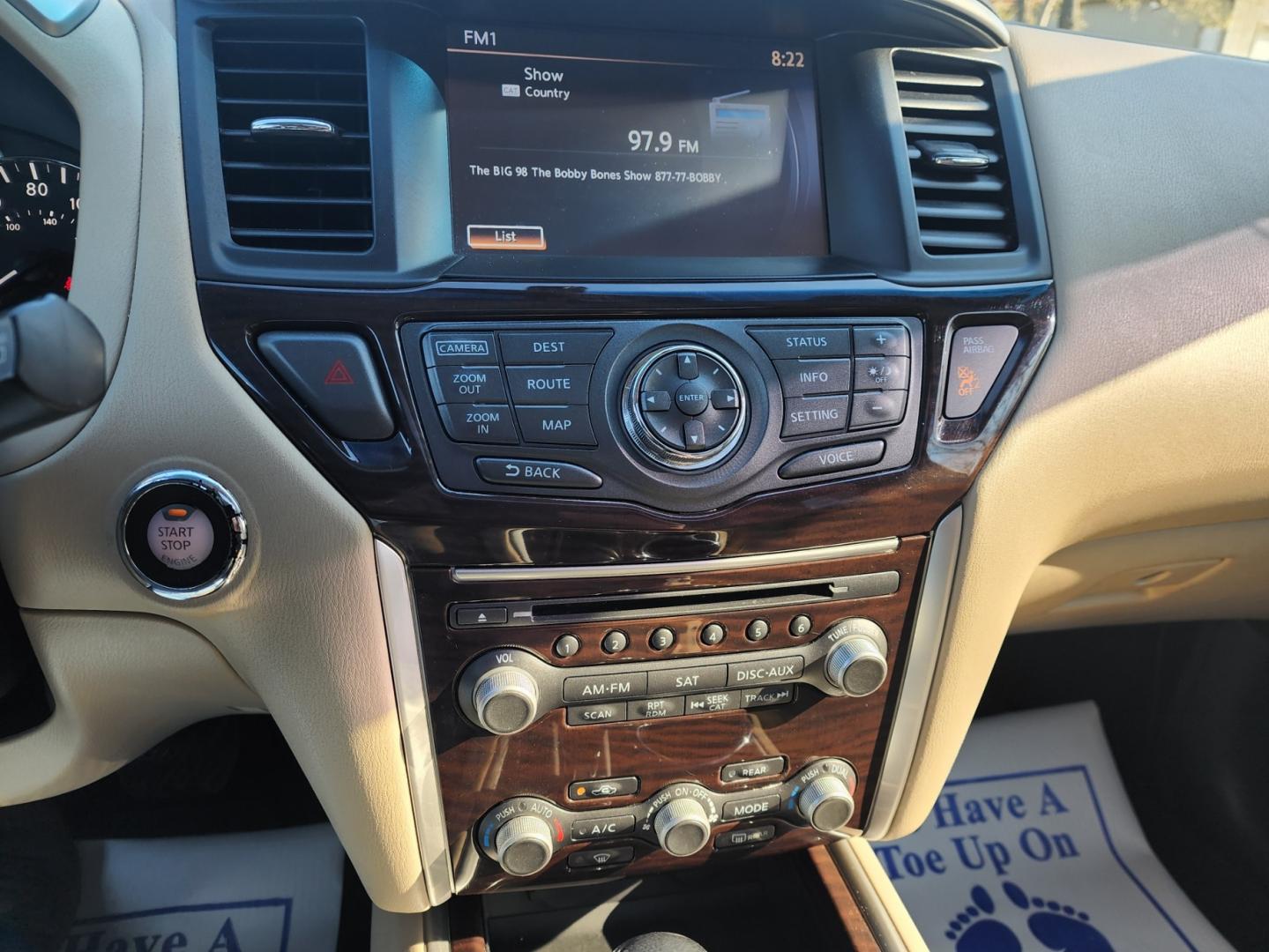 2016 BLACK /BEIGE Nissan Pathfinder Platinum 2WD (5N1AR2MN6GC) with an 3.5L V6 DOHC 24V engine, CVT transmission, located at 1221 Madison St., Shelbyville, TN, 37160, (931) 680-9439, 0.000000, 0.000000 - Photo#11